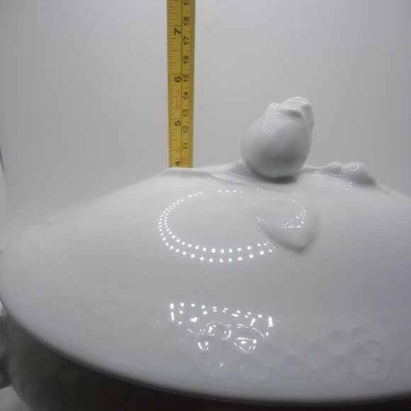 Oscar De La Renta Fine China White Oval Covered Dish Rose Lid Tureen Server Dish - Picture 11 of 14